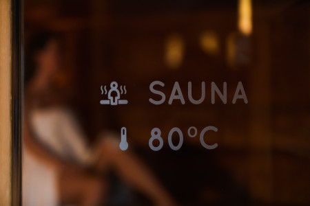 Temperatuur weergave 80 graden sauna.